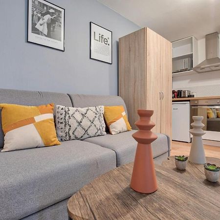 Charming Studio At Republique - 2P Apartment Париж Екстериор снимка